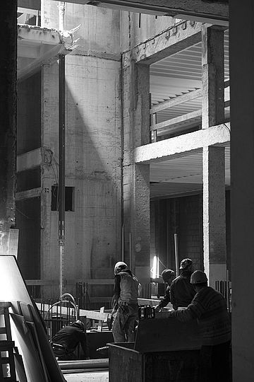 Bauarbeiter auf der Baustelle.